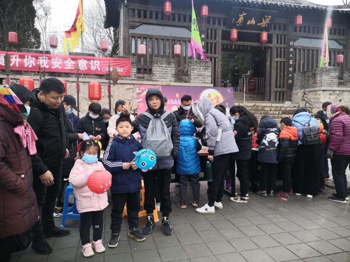 正月十五鬧元宵，梁山景區(qū)人氣高！